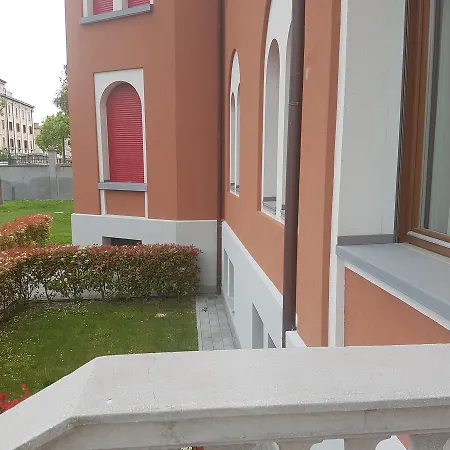 La Fontaine Aparthotel 4*