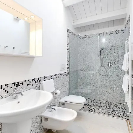 La Fontaine Aparthotel