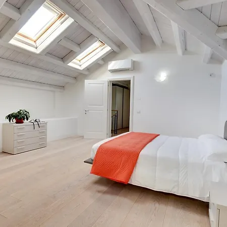 La Fontaine Aparthotel 4*